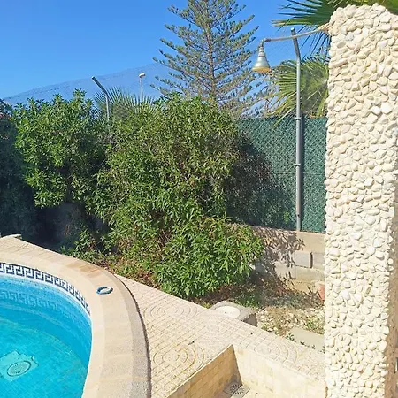 Villacats: Con Bano Privado Y Piscina *